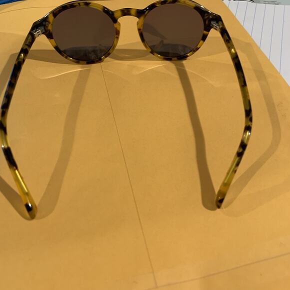 Madewell Honey Tortoise Frame Sunglasses With Amber mirrored Lens - Picture 6 of 8